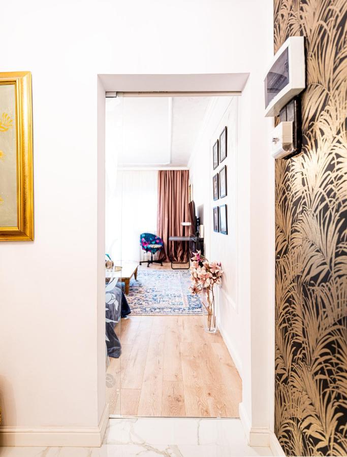 The Artist - Ultracentral Designer Apartment Bukarest Exteriör bild
