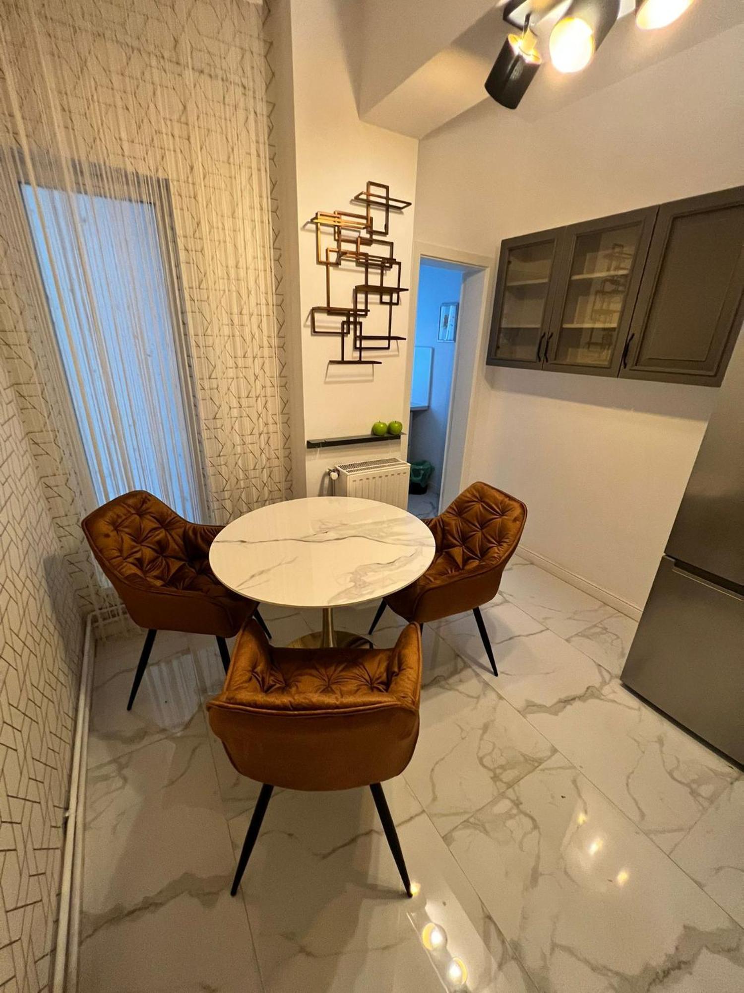 The Artist - Ultracentral Designer Apartment Bukarest Exteriör bild